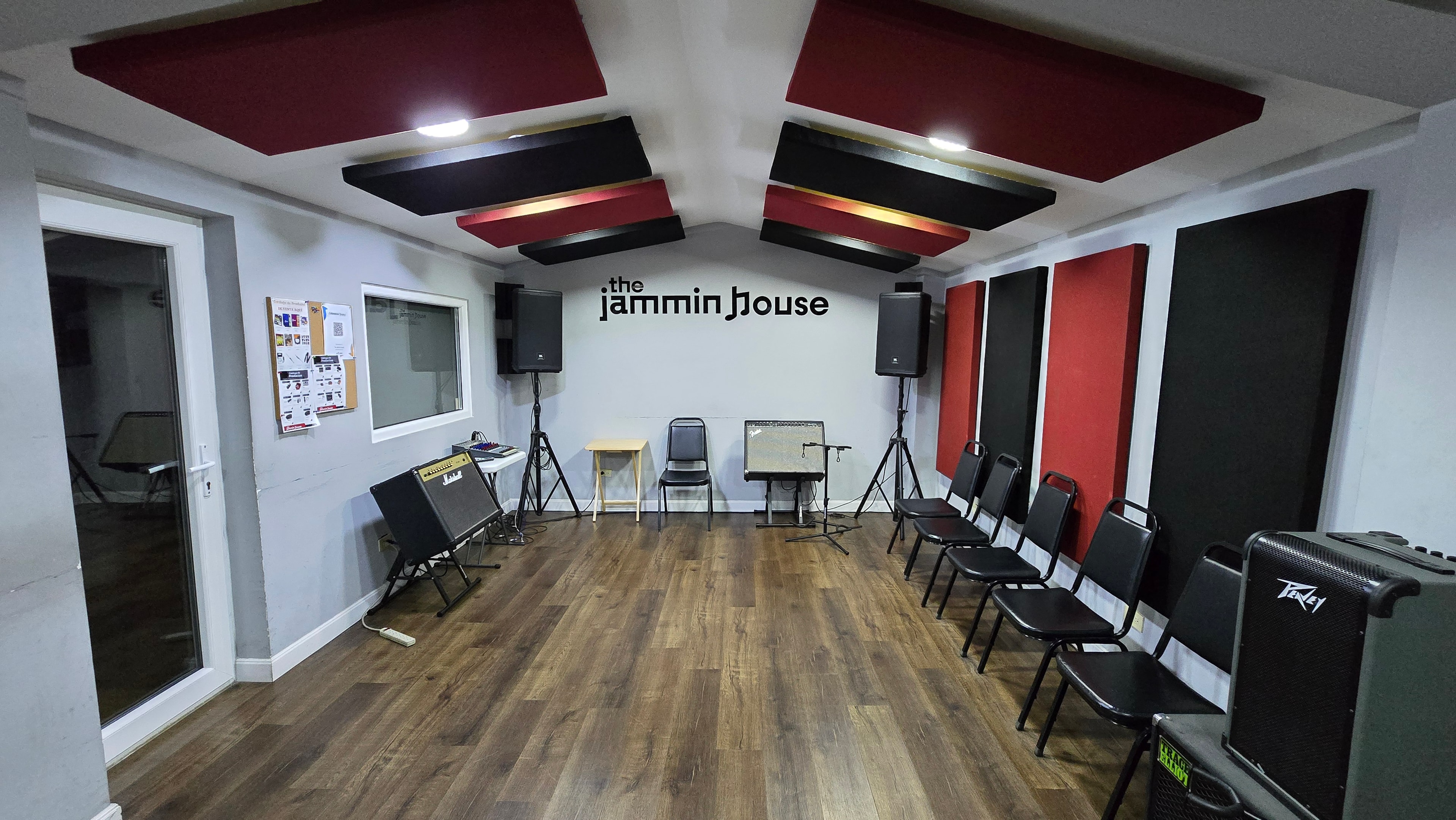 Sala de ensayo 1 — The Jammin House